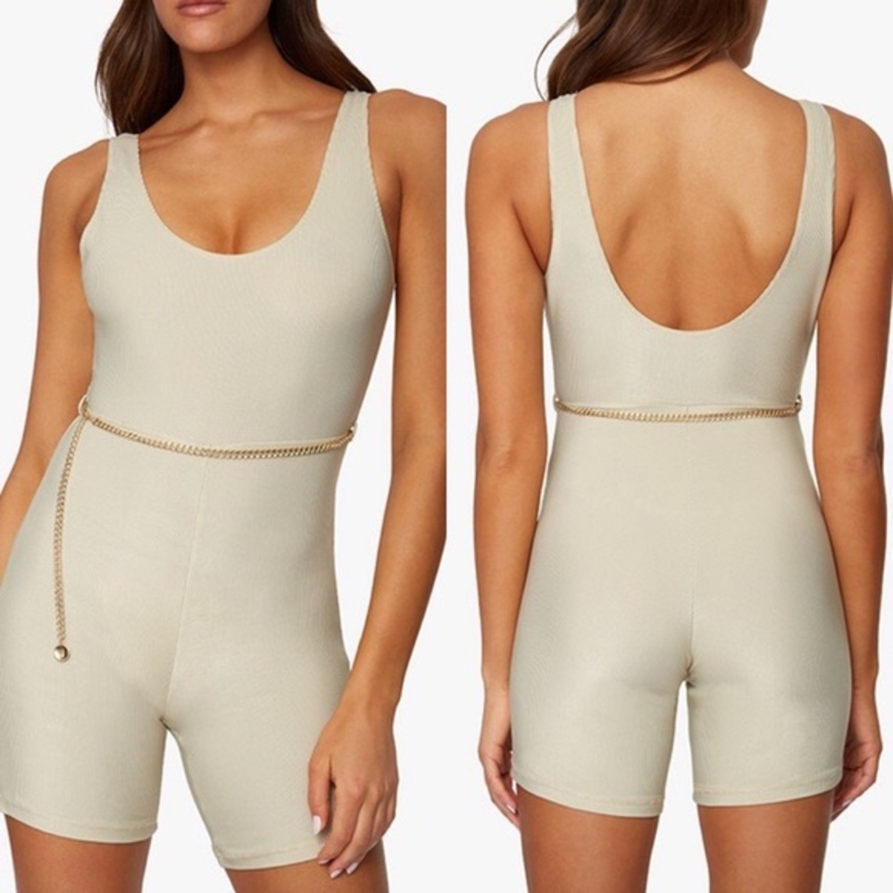 New! WeWoreWhat Scoop Rib Chain Bodysuit in Khaki - Picture 4 of 14